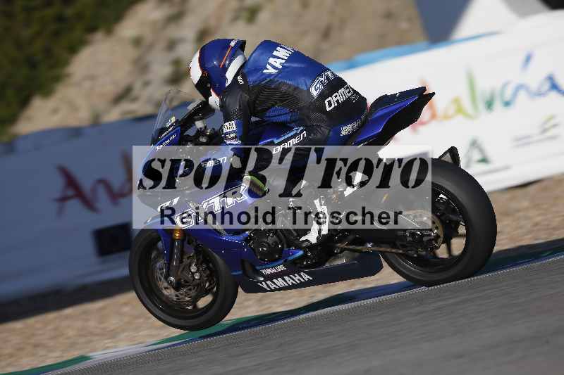 /Archiv-2024/02 29.01.-02.02.2024 Moto Center Thun Jerez/Gruppe rot-red/backside